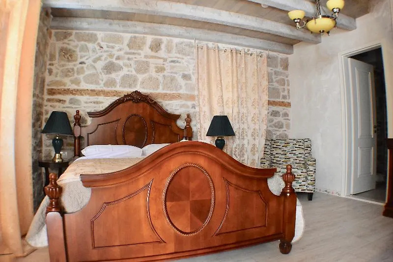 Pietra Rossa Hotel
