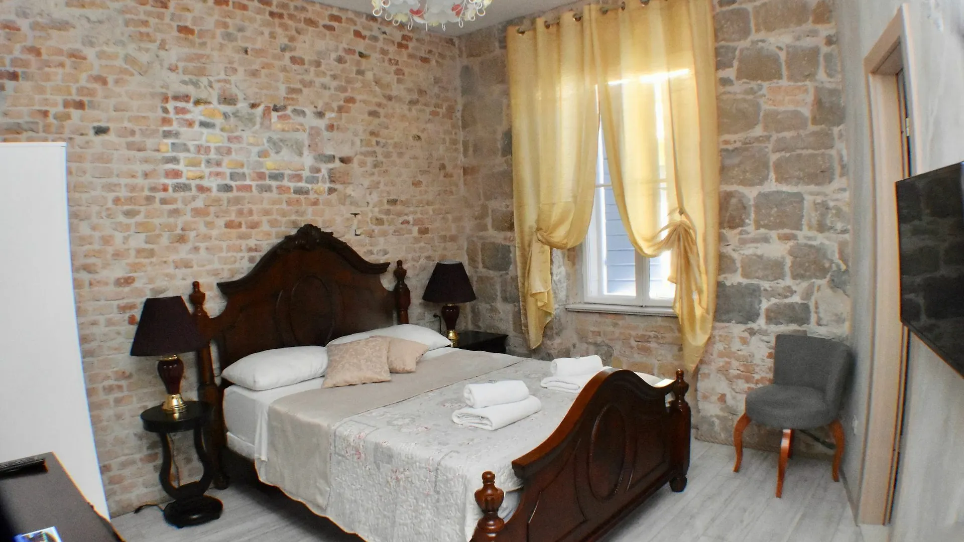 Pietra Rossa Hotel