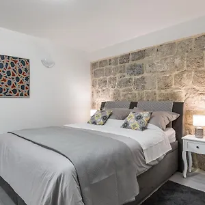 Apartment Toniko